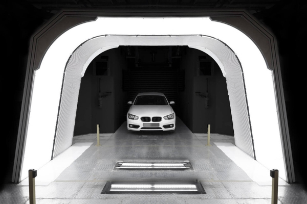Figure 2. UVeye’s machine vision–based automated vehicle inspection system (source: UVeye)